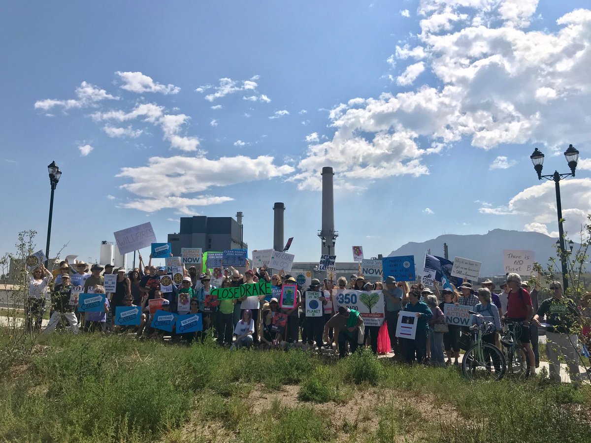 AnnaMcDevitt1's tweet image. 100 community members showed up to #RiseForClimate in Colorado Springs today! Time to #CloseDrake and move #BeyondCoal! Thanks @SierraClubCO and @350Colorado for such a fun event!