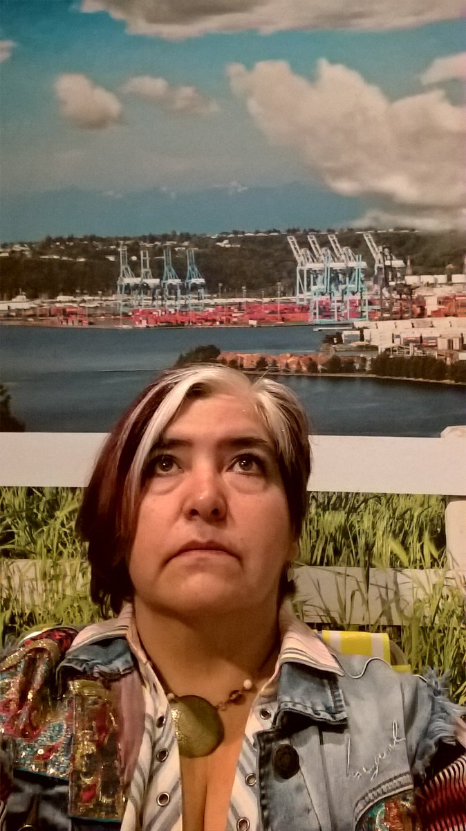 almaecardenas's tweet photo. Participating in the #posthumanarchive project, A.I. Enter for Ethnography. Biological-human lufe https://t.co/ATIkJWbQb9