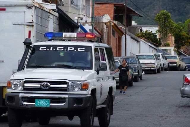 Tras un fuerte enfrentamiento fallece integrante del Tren Del Sur.
instagram.com/p/BneyXMAhJ15/… #CICPC