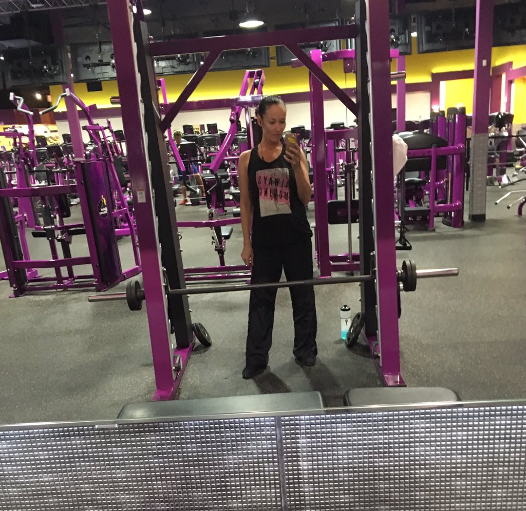 Scarlett_1969's tweet photo. Thank you @PlanetFitness You are a blessing in my life! I've gotten stronger and happier since becoming a member almost 2yrs ago #doublehipreplacement #HipReplacement #planetfitness https://t.co/jnYdpoNXDi