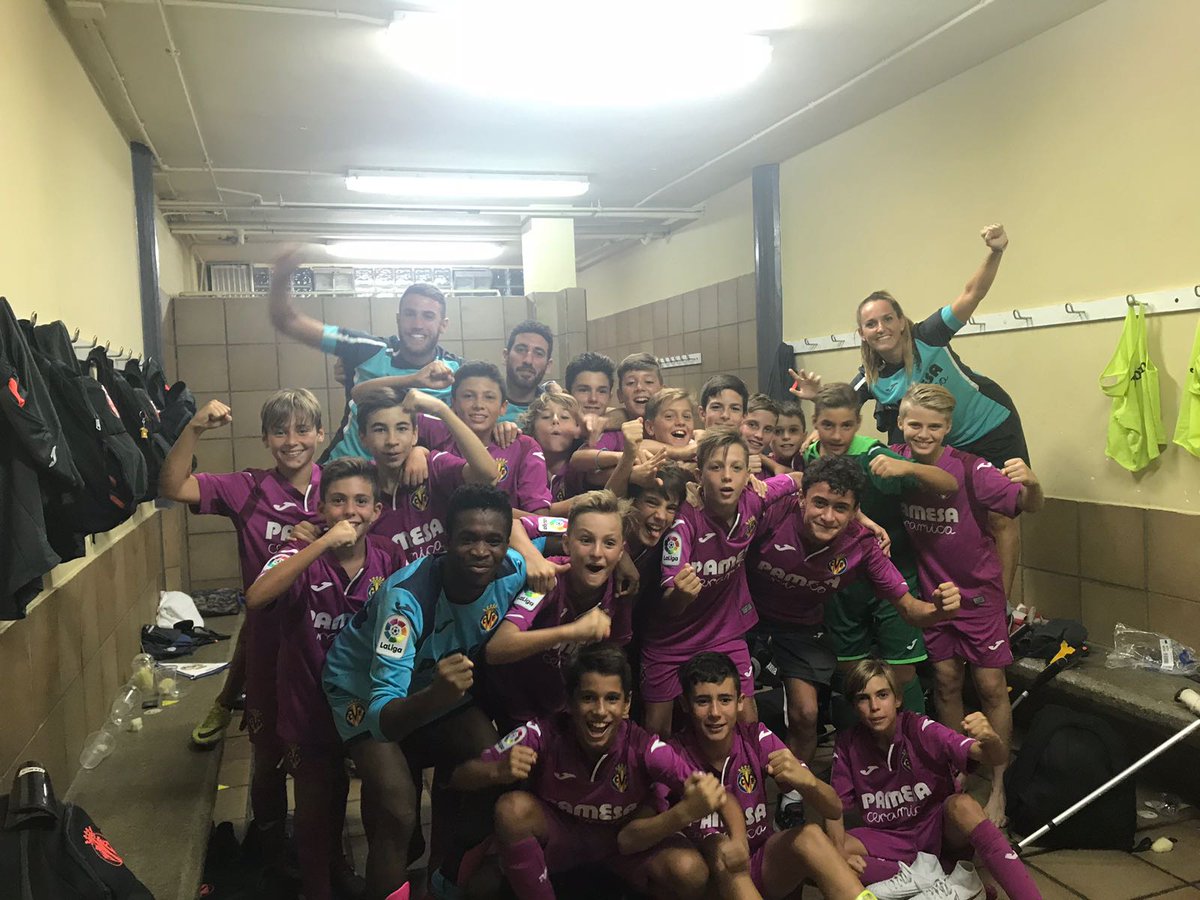 Semifinales torneo Zaragoza, categoría sub-13 (infantiles primer año).
Real Madrid 0- Villarreal CF 4.
Enorme partido de los amarillos ante un equipazo como es el Real Madrid.
Mañana toca la final contra el Atlético de Madrid.
Endavant Villarreal!!