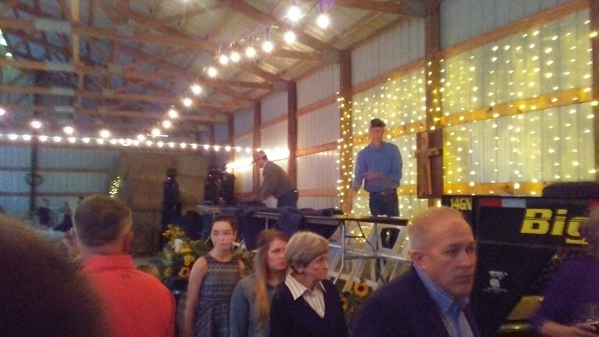 Chris Embry Mohr tweet media