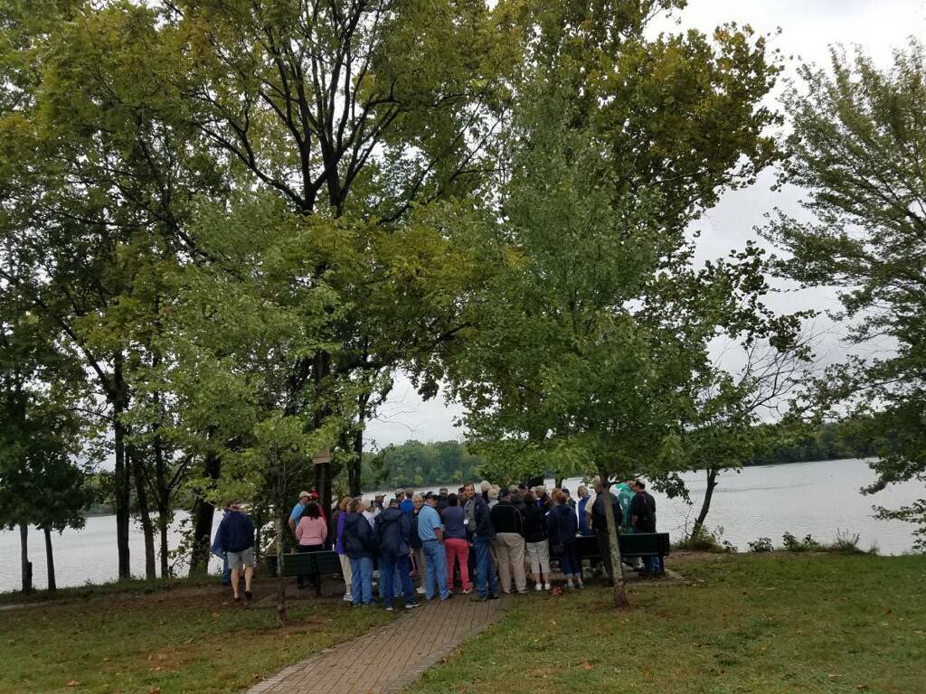 gburgfoundation's tweet photo. The last stop of the guided tour “...If I Deemed It Practicable...”: Stuart’s Ride to the Potomac was right along the river as guides discussed General J.E.B. Stuart! #FirstCorpsEvent #JoinTheFriends https://t.co/gIqEERo9x5