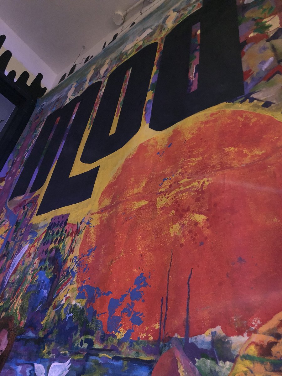 ya_digg_it's tweet photo. @BOOMMOD #boom #firstfridays #modgallery #kcmo https://t.co/AtKKgOJ8lT