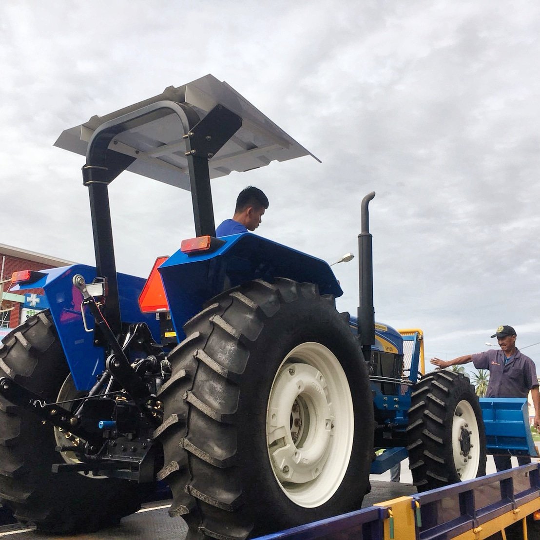 chundeetractor's tweet photo. #5610s #80hp #นิวฮอลแลนด์แรงไม่มีหยุด #ChundeeTractor #TractorDealer #รถแทรกเตอร์ #Tractor #นิวฮอลแลนด์ #NewHolland #NHAGTH #NewHollandAgriculture #รถไถ #รถไถฟอร์ด #เครื่องจักรกลการเกษตร #ฟาร์ม #อ้อย #ข้าว #ข้าวโพด
Follow Us: https://t.co/eSuu4hWm80 https://t.co/Cwa4iVn5Cv