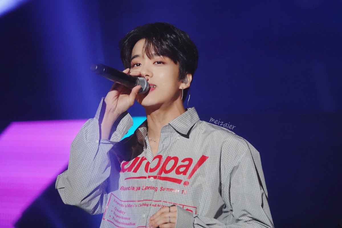 meizaier's tweet photo. 180908 열린음악회 
노래하는 모습 제일 멋져🎶 @BAP_Youngjae 
#비에이피 #BAP #영재 #Youngjae https://t.co/5QvDYSBtau
