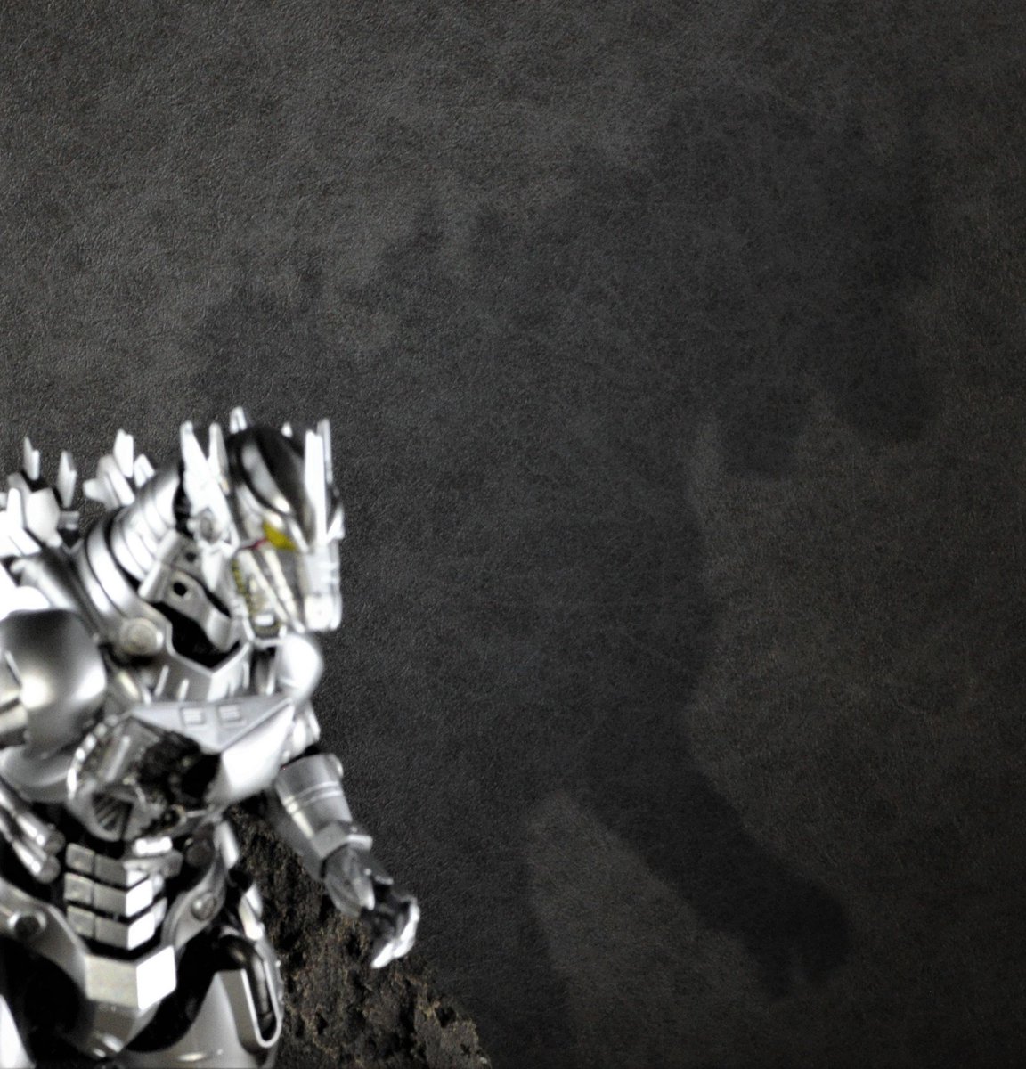 静メカ A Twitter 誕プレに夫からshmaの3式機龍 品川最終決戦ver をもらいました 撮影した時の影までカッコいいぜ