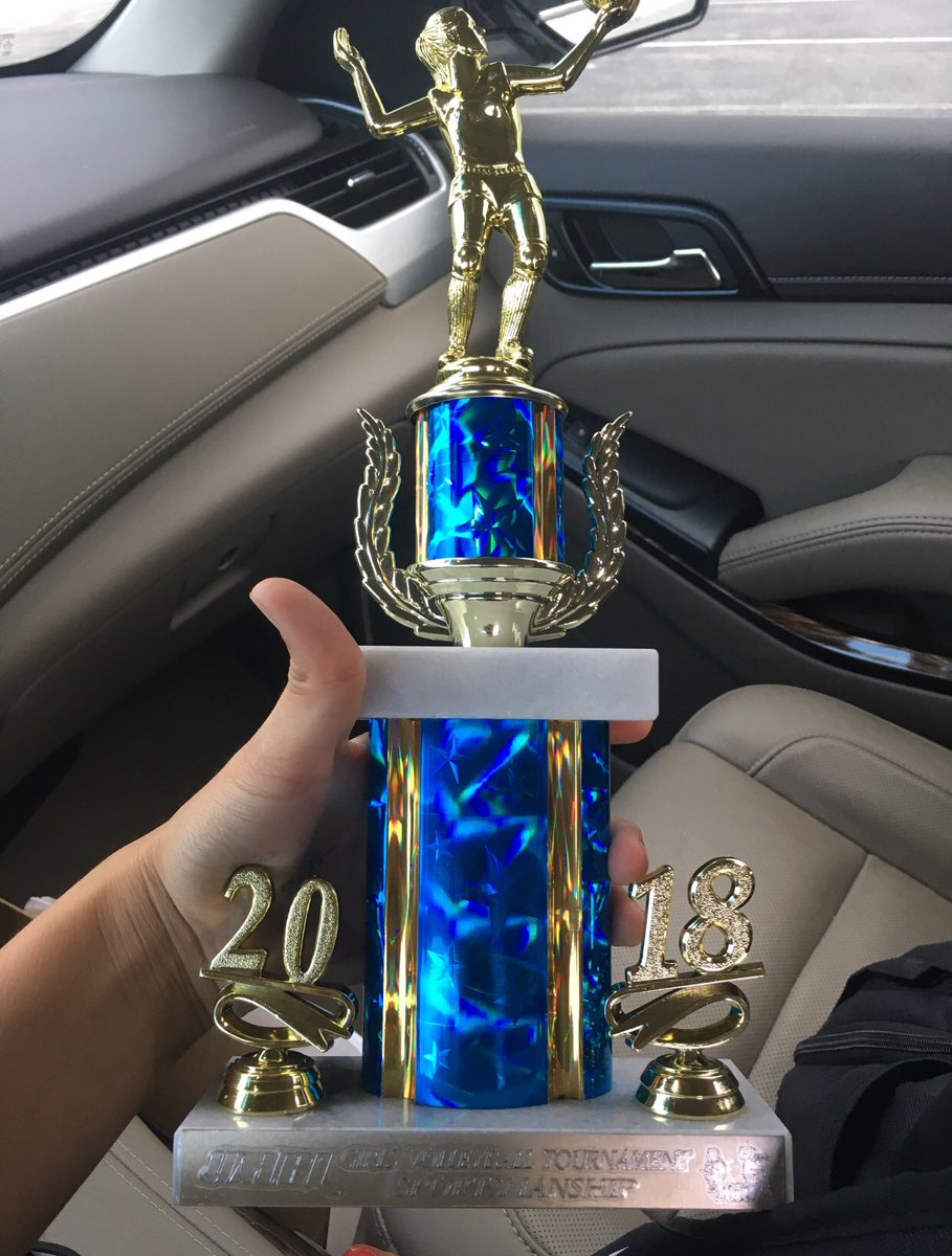 2018 YMBL Varsity Tournament Best Team Sportmanship Award!! Congrats Ladies!! #SicEm <a href="/Conroeathletics/">ConroeHigh Athletics</a>