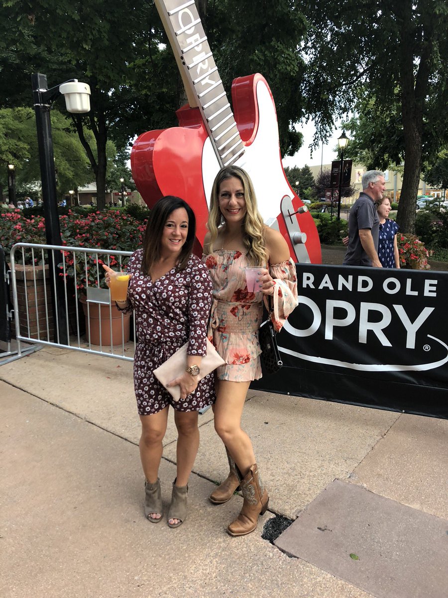 Techteach23's tweet image. This is 40! #opry section 33 row m seats 9-12. New York meets Nashville
