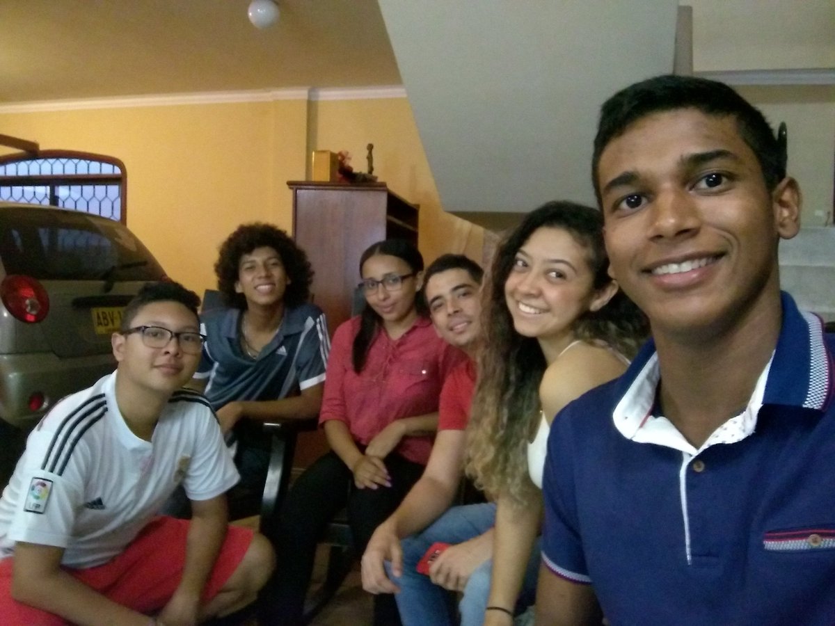 Entretodosfun's tweet photo. Culmina jornada de socialización del comité voluntariado juvenil sobre el plan de acción social Entre Todos para el mes de septiembre, jóvenes tomando iniciativa para causar gran impacto social en la comunidad. #Juventud #FET https://t.co/PGegX4R7L5