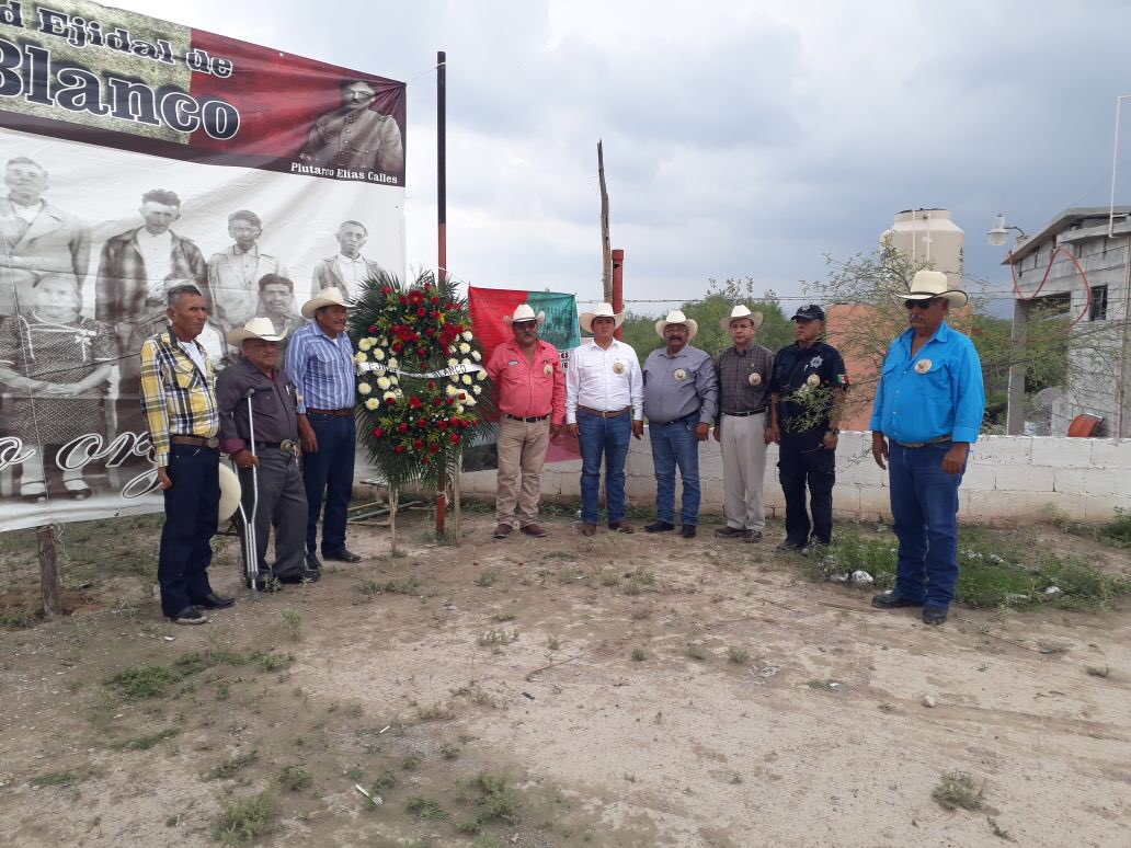 IngVelazco1964's tweet photo. En representación de secretario desarrollo rural  José Luis flores Méndez 92aniversario del ejido palo blanco región centro. castaños . https://t.co/iplAn3hZjT