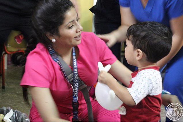 Manosporlasalud's tweet photo. Los niños son nuestro futuro, por ello cuidamos de su salud. #LaPalomera https://t.co/p7bIX4XGFj