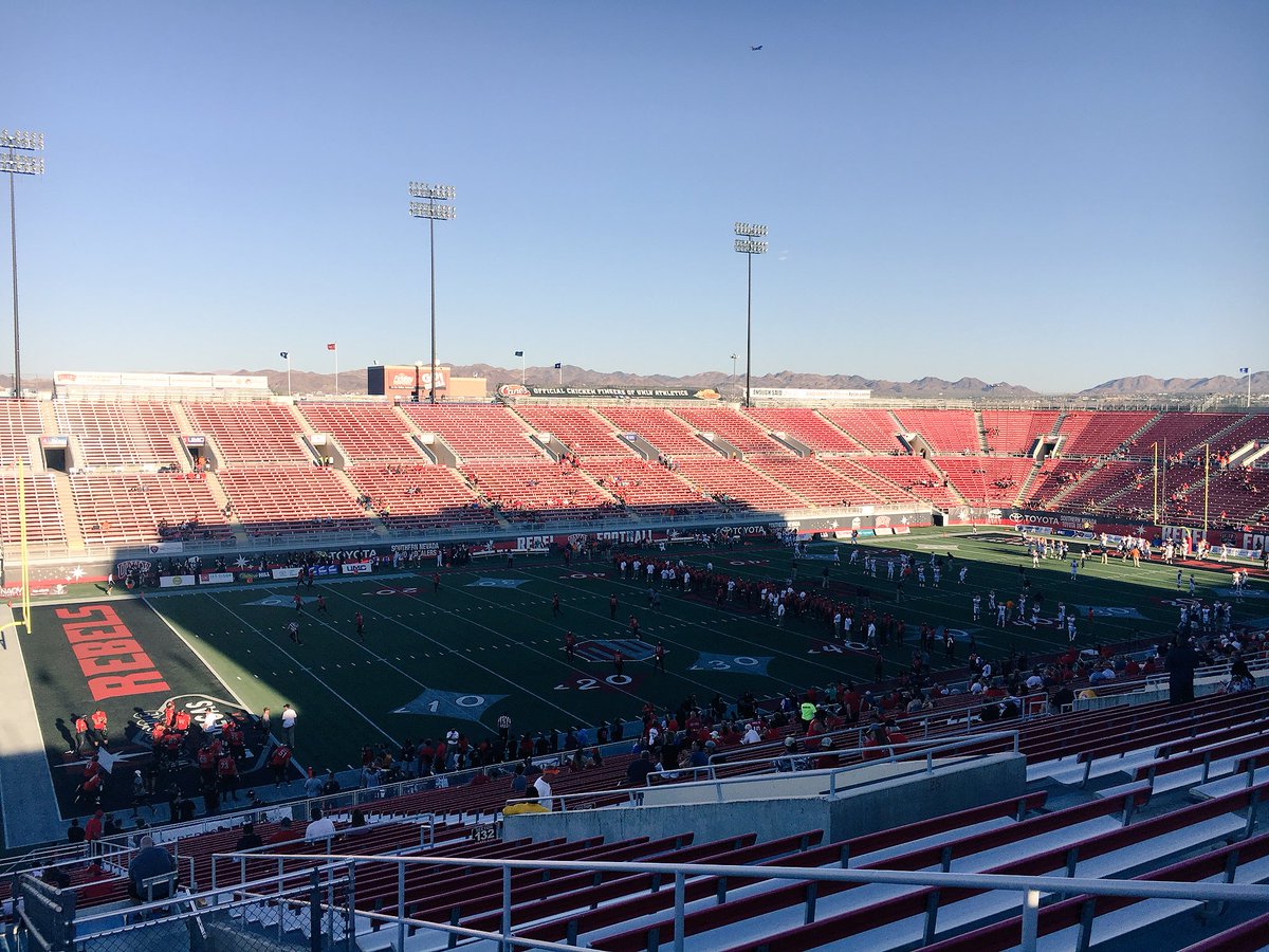 mickakers's tweet image. The @unlvfootball Rebels about to take on @UTEPFB in the Rebels 2018 home opener at @SamBoydStadium. Side note: I’m from El Paso and grew up a Miners fan.  #unlvfb #vegas #mwcfb