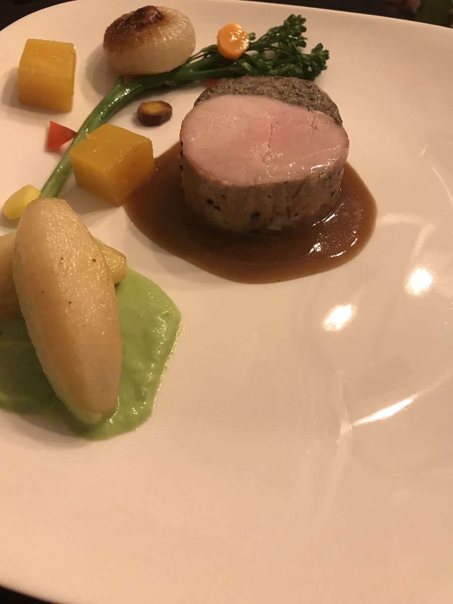 ChristianoGene's tweet photo. #pathtocec Roast Pork Tenderloin https://t.co/SlUUYXOrYb