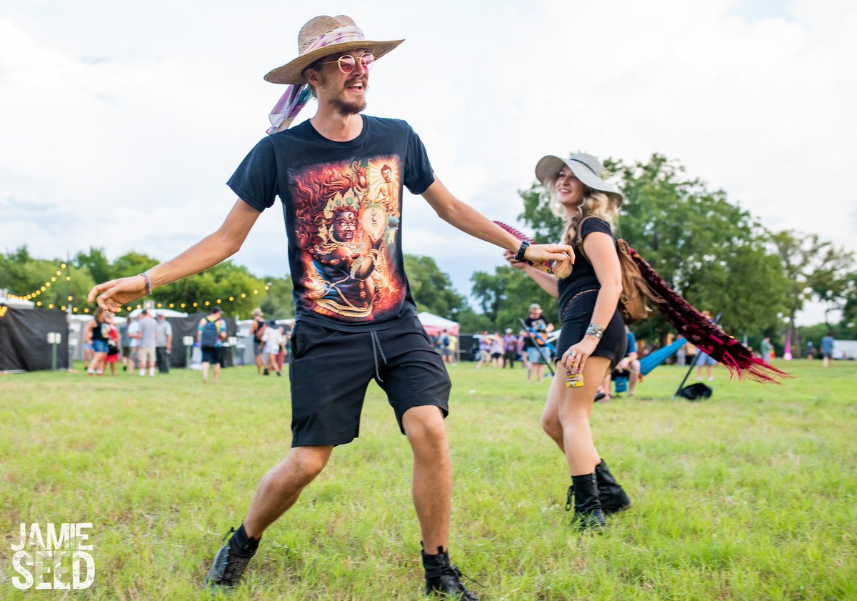 waterloomusfest's tweet photo. #WaterlooFest has been JAMMING all afternoon on the Ranch. ππ₯ We're ready for tonight with @SCI_Official and @TheMotet. Don't miss out: https://t.co/2qXVMLfDH9 β https://t.co/z3FAFVVJhR