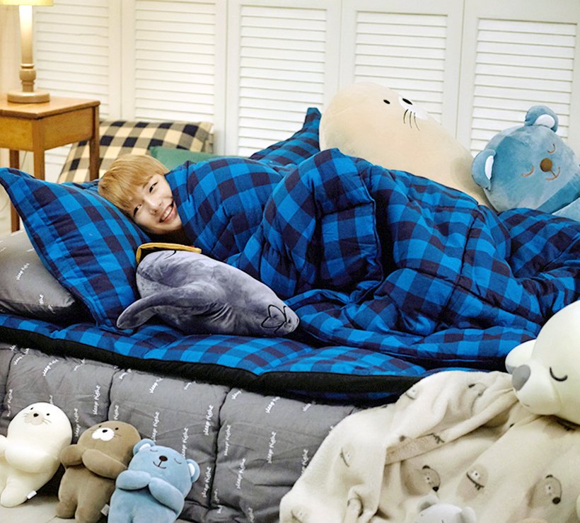 Sini ikut selimutan sama aa <a href="/guanlaixlin/">Guan Lai</a>