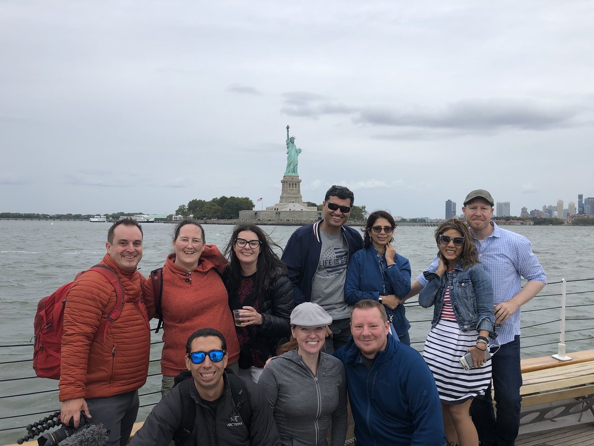 @suziday123 @CHLNewYork @jpcacho @tripgourmets @iZogAdventure @Nicolette_O @RoadtripC @RoarLoudTravel @always5star @MyVirtualVaca @Sostraveluk Thanks to @jpcacho for making sure we got this group pic! 😊