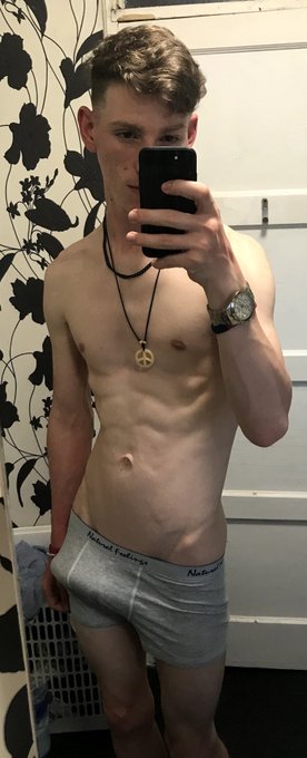 28K Thank you thank you thank you!!! To all my followers for your support 🍆😈 https://t.co/ght3FuJhrY<a href="/tag/pleasert"class="tags"><span>#pleasert</span></a>