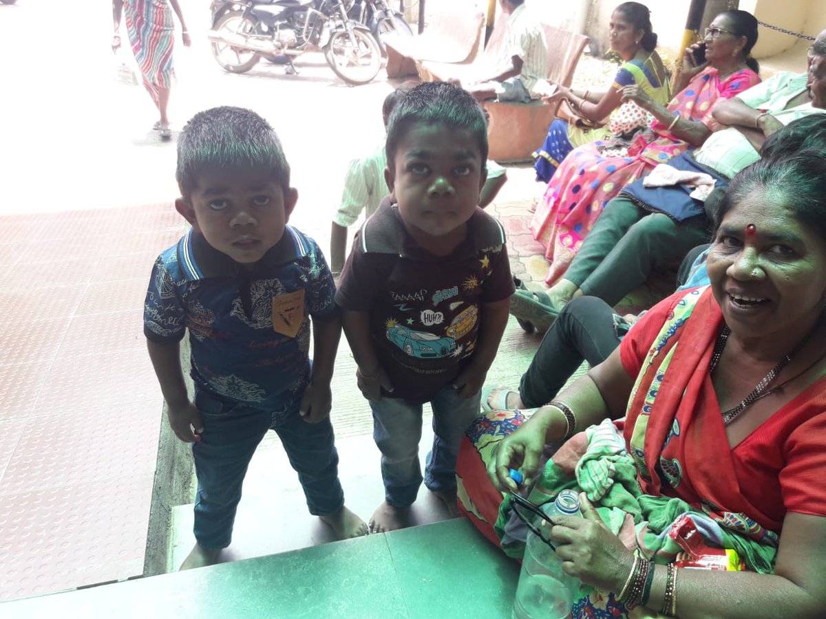 BrcMahuva's tweet photo. આજરોજ સુરત જીલ્લાના મહુવા તાલુકા મા માન્ય # ધારાસભ્ય શ્રીમોહન ઢોડીયા #સર્વ શિક્ષા અભિયાન આઈ ઇ ડી યુનિટ,# બી આર સી કો ઓર્ડીનેટર શ્રી, અને મહુવાના સમગ્ર સ્ટાફ દ્વરા#MR 16,#HI 8,  #VI 3    બાળકો ને દિવ્યાંગ પ્રમાણ પત્ર આપવામાં આવેલ છે જ્યારે 19 બાળકો ના રીન્યું અલ કરવામાં આવેલ છે https://t.co/8WKYDxPsFt
