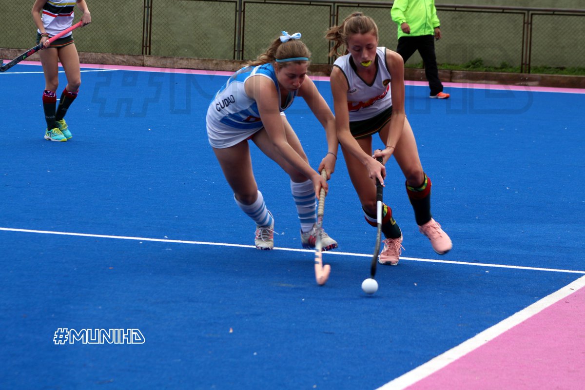 HockeyMUNIHD's tweet photo. #THMd2018 #02F05F #CiudadA Vs #Lomas #Quinta en #CCBAHockey By #MuniHD https://t.co/j1v33M7t9y