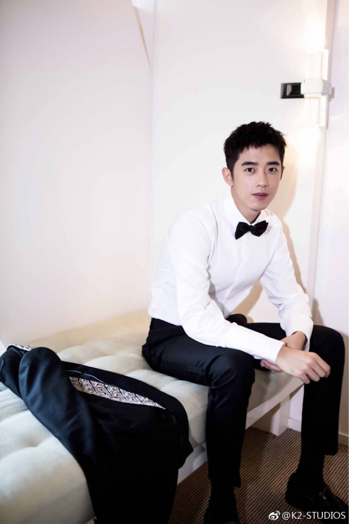 ConnorLeongPH's tweet photo. More snaps of Liang Jing Kang in GQ 2018  Men of the Year Awards
Looking classy and handsome #LeonLeong
💚💚💚

Cr K2_Studios https://t.co/eDrd7WxTUl