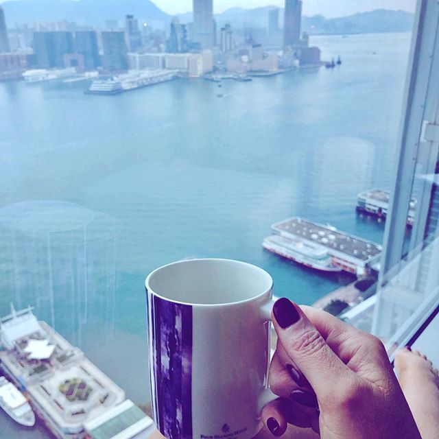 sineadnorenius's tweet photo. Coffee with a view of Victoria Harbour in #hongkong. Such a fabulous way to wake up this morning! Happy Birthday @chrisran! .
.
.
#SineadSeesTheWorld #wanderlust #travelgram #traveldiaries #travellife #luxurylifestyle #luxuryliving #luxurytravel #foursea… https://t.co/GVEF37UTl3 https://t.co/PmMOtvDySa