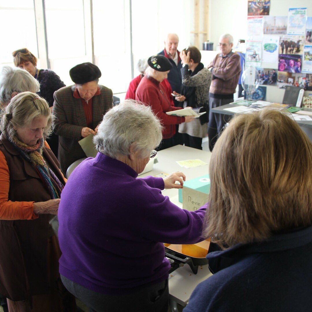 ZayedHEFT's tweet image. Recently we hosted a Cuppa Conversations with the Huon Valley Council’s Health and Wellbeing Program.

The group heard about the team's vision for the Hub, how the community can all get involved in renewable energy practices and sustainable options for their homes.

#ZayedHEFT