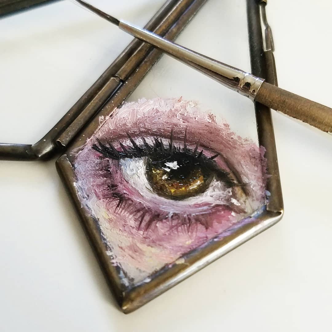 ArtbyHall's tweet photo. Day one of Shrewsbury Renaissance faire done, one to go! I really like how this locket turned out! https://t.co/2OMIxOXY2G
