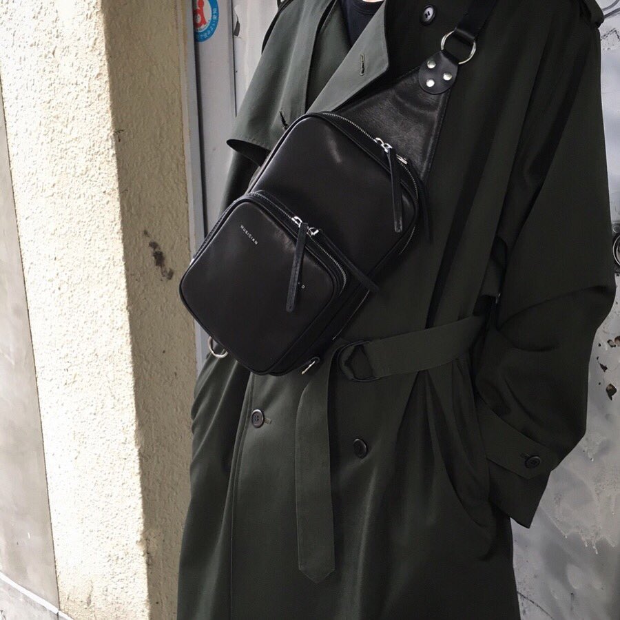 LAD MUSICIAN レザー ボディバッグ LAD MUSICIAN レザー ボディバッグ