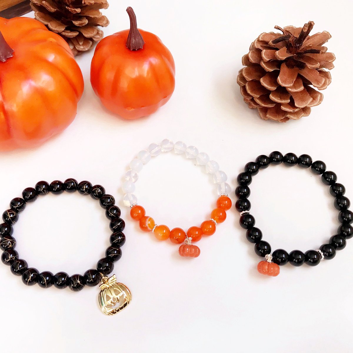 PSL LOVERS // New in the SHOP - Pumpkin Spice Black Onyx Bracelet #psl #pumpkinspice #shoplocal #beadedbracelets
etsy.com/ca/listing/627…