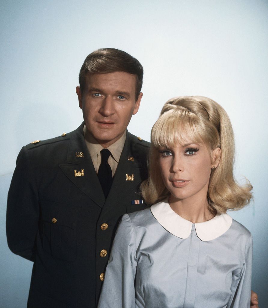 RuthYenelfert's tweet photo. #RIPBillDaily el #MayorHealey personaje de exitosa serie de los 70's #MiBellaGenio I Dream of Jeannie, Yo Sueño con Jenni, falleció el pasado martes a los 91 años. Actriz @Barbara_Eden le dedicó emotivo mensaje. 💔 #TVClásicos 📺
https://t.co/1npLNfCfyP vía @peru21noticias https://t.co/xZNOBHteoJ
