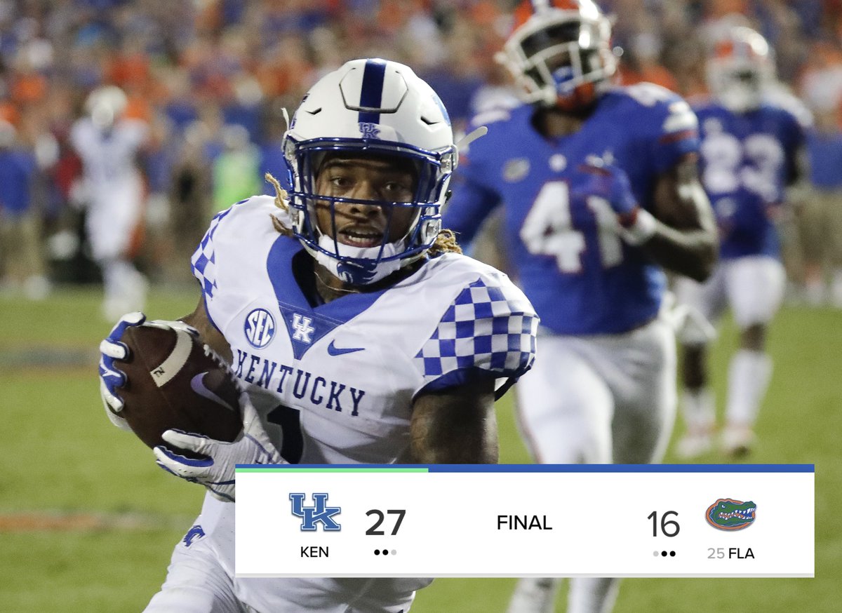 BleacherReport's tweet photo. Kentucky beats Florida for the first time in 32 years 😳 https://t.co/oUEHJ2iisE