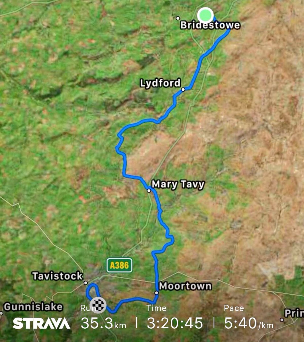 GandDMarathon's tweet photo. Long, slow, up, down, dry, wet, windy, green and pleasant. 

That's it. Enough. Just one more long run and around 336 hours or 20,160 minutes to go. 

#MarathonTraining
#MarathonTaper 
#LochNessMarathon https://t.co/h6RU9J3p3a