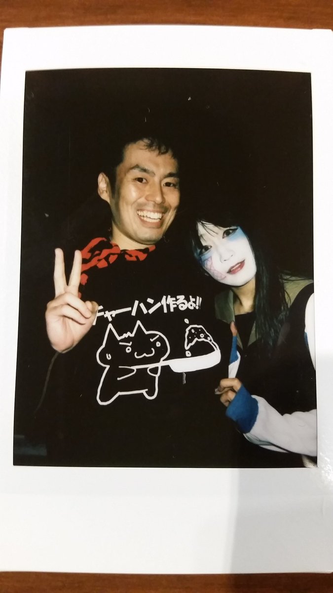 toctoctoctochan's tweet photo. いつものBiS2nd終わりの余韻が凄いのなんの…(笑)
毎回夜のライブの事考えてない体力配分で笑けてくるw
今後はメンバーにチャーハンノヤツとして覚えて貰うぞ!
#BiS神戸
#BiS1
#BiS2
#チャーハンノヤツ https://t.co/MQmHAl4yT4