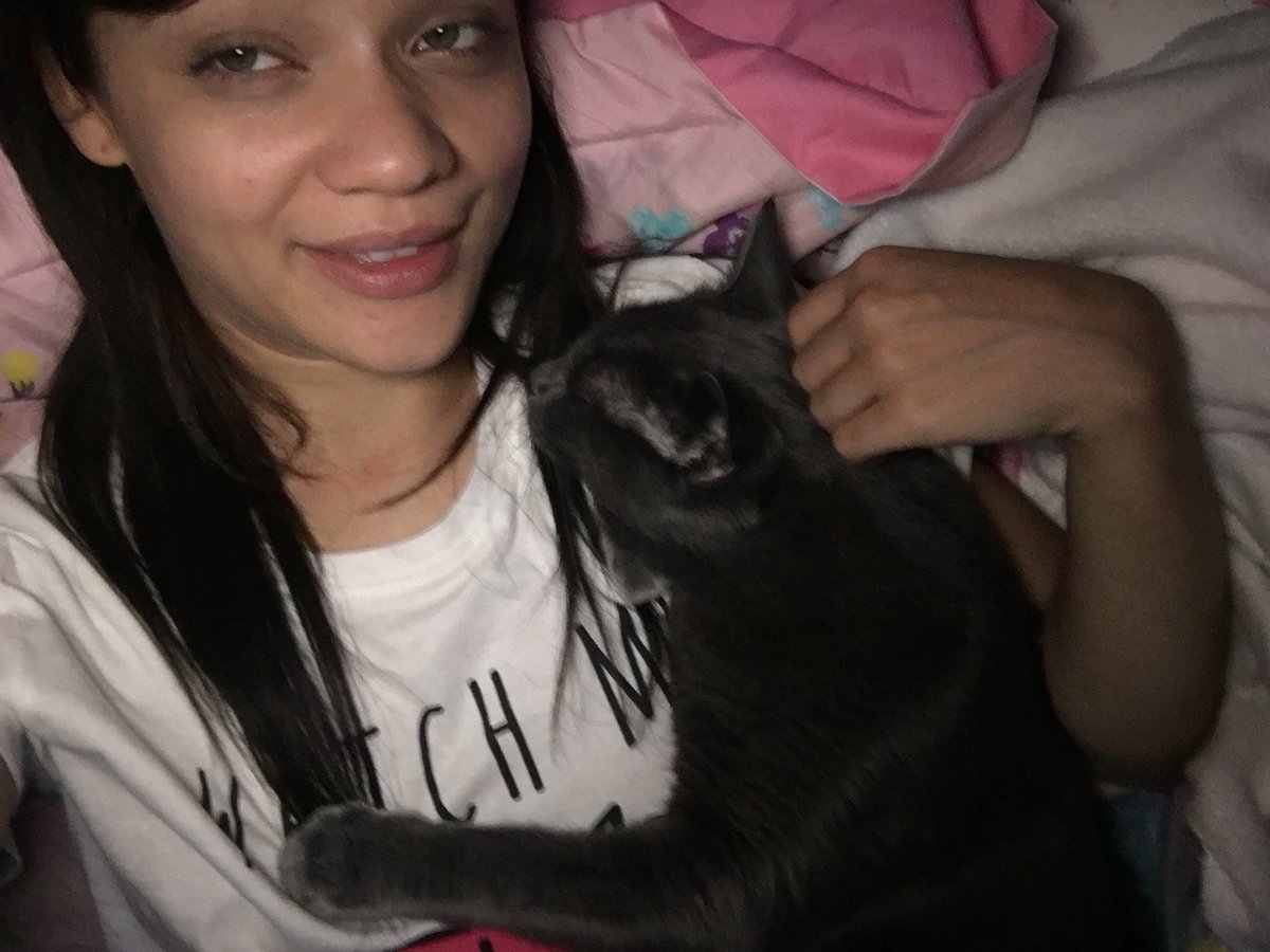littlekikicali's tweet photo. Expect *snuggly kitty wish Daddy was here* pics hehe 🤗💕 https://t.co/QnyXVlsEeT 🌙✨ #sexting #sexcalls #phonesex #oneononetime #latenighttexts #naughtynightowl #sextpanther #goodnighttexts #goodnightdaddy https://t.co/giHDZOtjzs