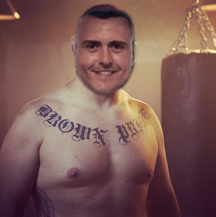 rightiotomdans's tweet photo. Good morning fellas been up since 5 hitting the bag lol training hard now ready for next Friday in the workies lol il dance with any man you know I can punch boy righto have a nice day fellas https://t.co/ZBdFZb6W32