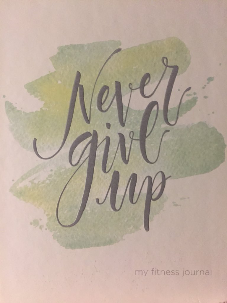 anasthincutter's tweet image. new fitness journal wasssuppp. i think the people in my SLE are onto me. i gotta start making it look like i'm eating. negative cals today. all i did was clean lol. love you guys!❤️