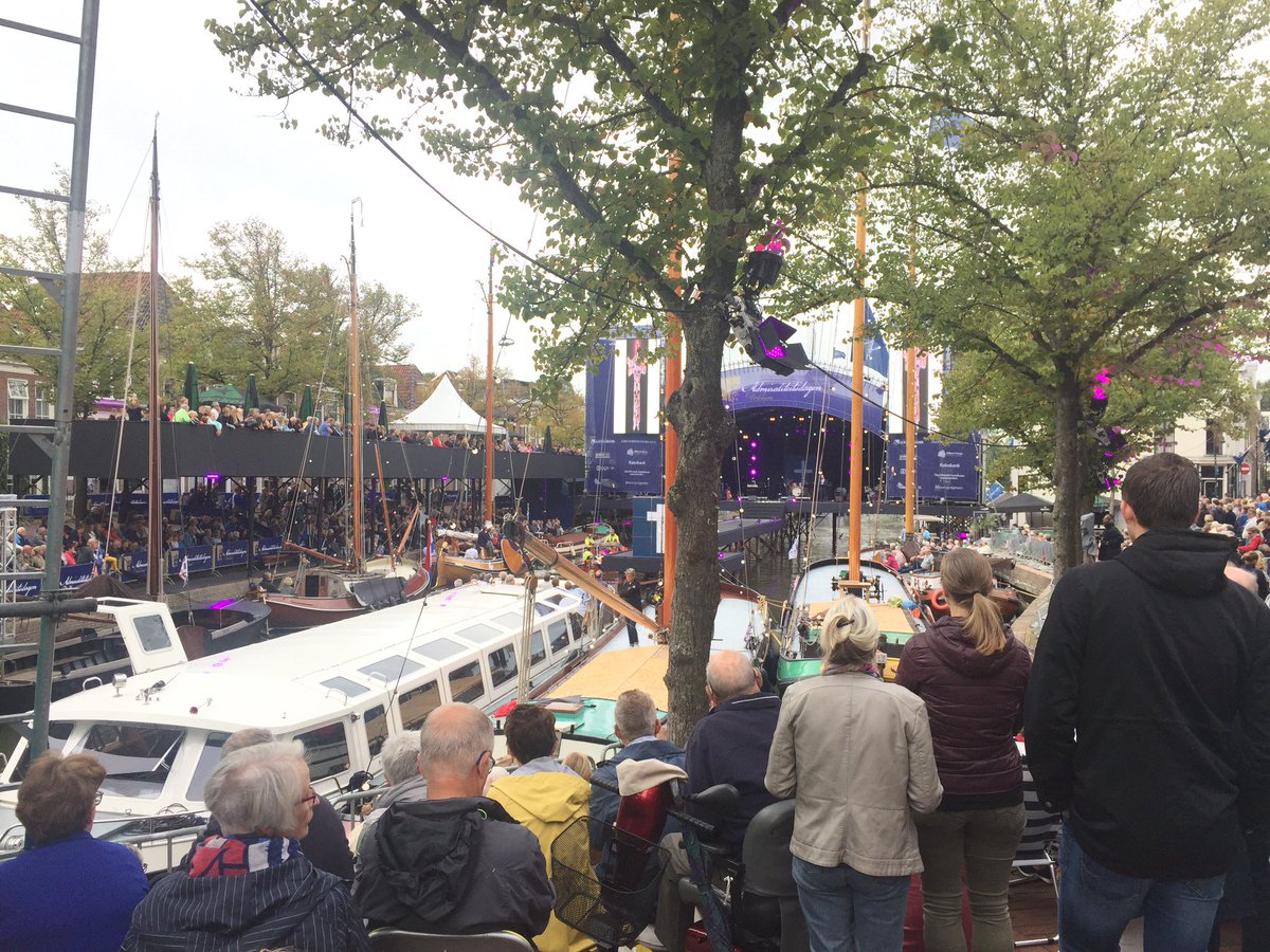 poppefangster's tweet photo. Gister een #badbevalling mogen doe en dan vandaag zingen over nieuw leven door het #water. #admiraliteitsdagen #kerkdienst #dokkum https://t.co/82Eq5QxGDI