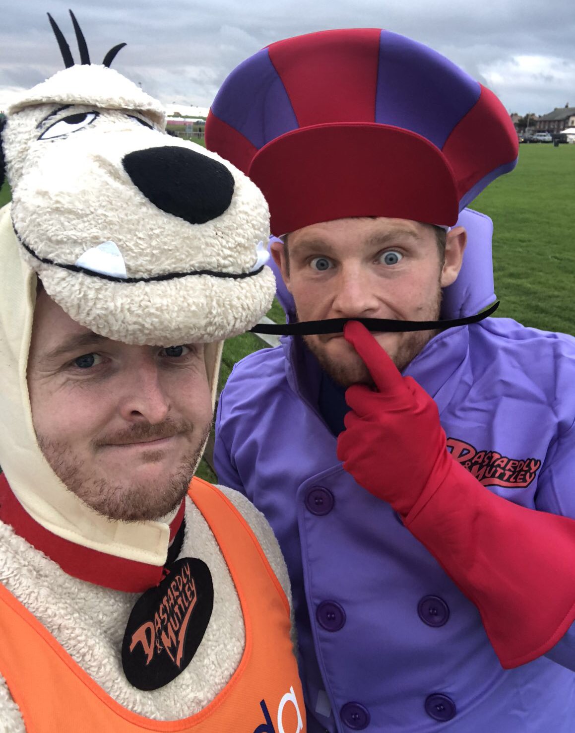 Muttley fancy dress deals