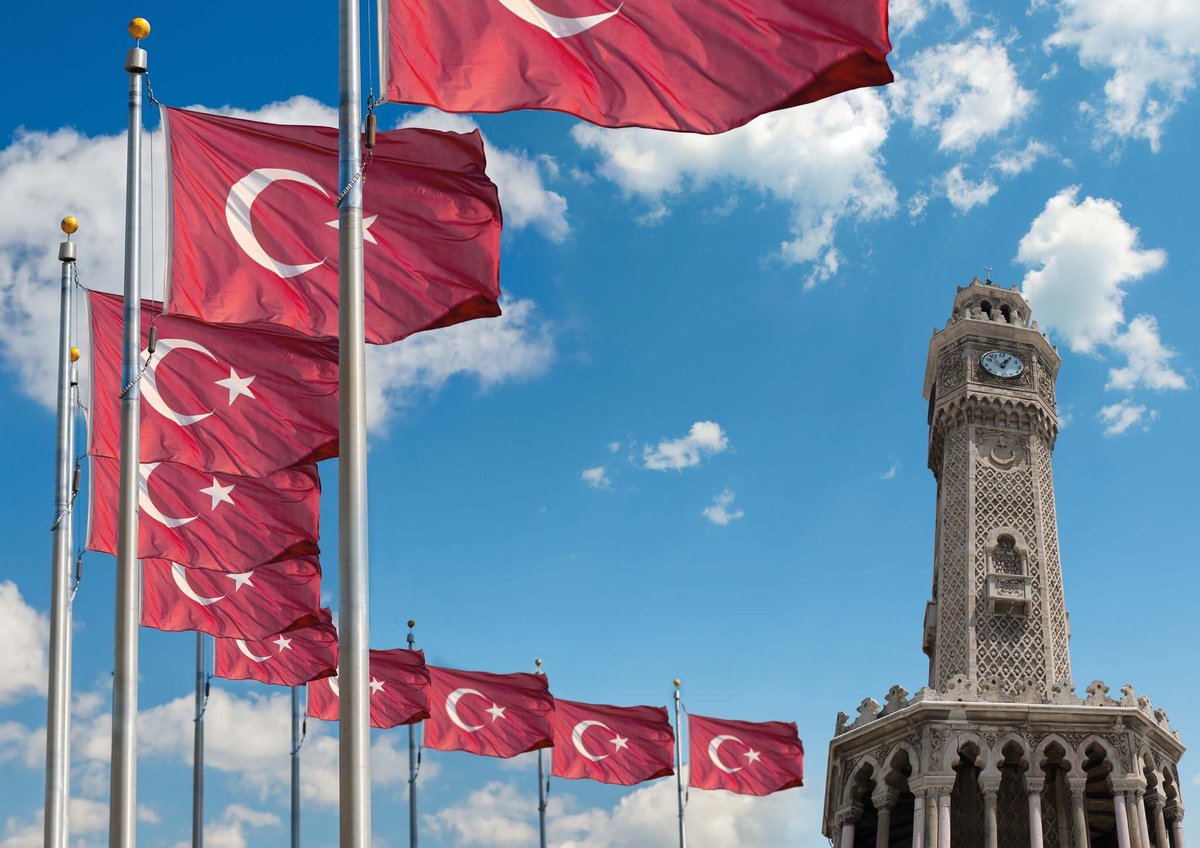 1dlk_'s tweet photo. Bütün cihan işitsin ki; Efendiler! 
Artık İzmir hiçbir kirli ayağın üzerinde basamayacağı kutsal bir topraktır❗

Dağlarında çiçekler açan güzel İzmir'in düşman işgalinden kurtuluşunun 96. yılı kutlu olsun.  #9Eylül https://t.co/YIfI30Xt2e