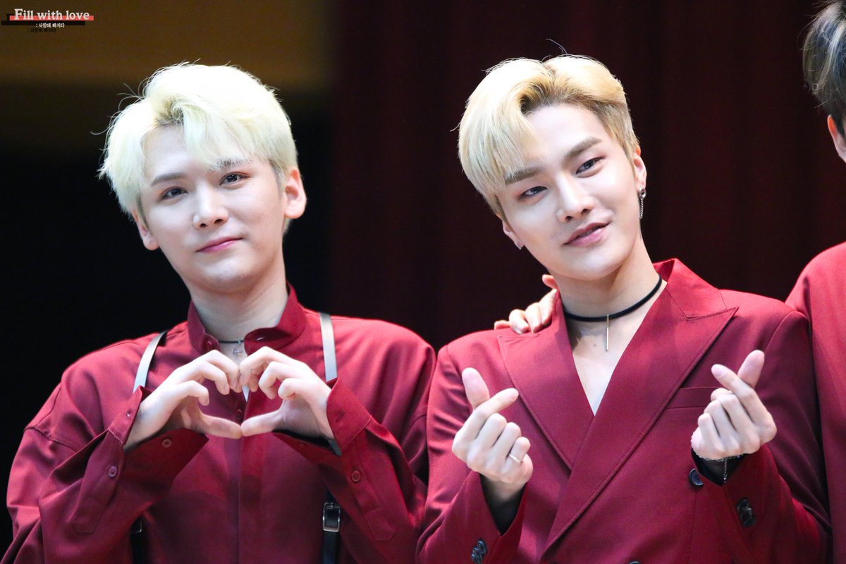 fill_with_love's tweet photo. 180901목동팬싸
ㄱㅇㅇ ㄱㅇㅇ ㅠㅠㅠㅠㅠㅠㅠㅠㅠㅠㅠㅠㅠㅠㅠㅠㅠㅠㅠㅠㅠㅠㅠㅠㅠㅠㅠㅠㅠㅠㅠㅠㅠㅠㅠㅠㅠㅠㅠㅠㅠ
#빅플로 #렉스 #성민 #민뚜  #전형민 #오성민 #BIGFLO #LEX #SUNGMIN
#민2 #오늘의민뚜
@BIGFLO_LEX @BIGFLO_SUNGMIN https://t.co/yp2WNakG35