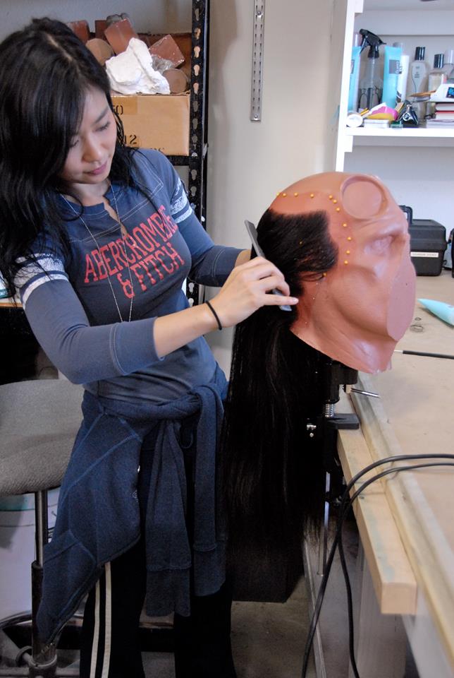 AndyMauger4's tweet photo. The great #DianaChoi working on one of @Perlmutations' wigs for #Hellboy2TheGoldenArmy. Beautiful makeup FX by @Mike_Elizalde &amp; the @SpectralMotion team.

#Hellboy2 #Hellboy @RealGDT #GuillermoDelToro #RonPerlman #MikeElizalde #SpectralMotion #MattRose @Robosquatch #ChadWaters https://t.co/GijC1ebPc6