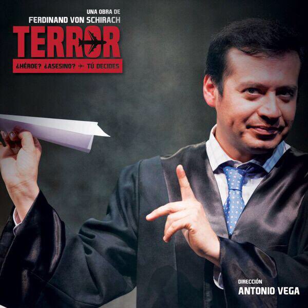 szurita's tweet photo. Hoy tuvimos localidades agotadas en la primera función de #Terror y en la segunda, casi. Quedan 21 funciones. ¡No se la pierdan! @Helenico https://t.co/N9yrD52Gt2