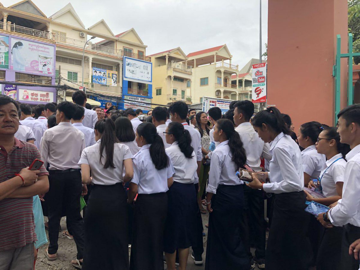 UngChamroeun's tweet photo. 66,21 per cent of students pass Grade 12 exam #BacII #Cambodia
https://t.co/Tmp7HomL0G https://t.co/HWy7Z2iUBq