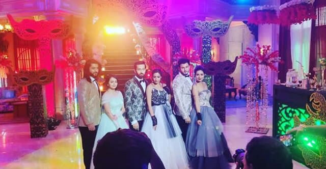 Choudharychinky's tweet photo. #Shivika 💕❤
Glimpse 💫💫💫
#Upcomg #Ishqbaaaz
DONT MISS NEXT WEEK EPI ... https://t.co/B73HZWDwXf