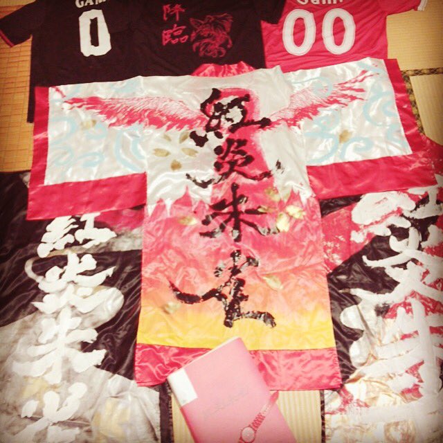 GamiGami1011's tweet photo. 暇やけって理由で入ってここまでのめり込むと思ってなかったです笑

写真撮ってくれた人ありがとう！
誠鏡会杯をみんなに届けられなかったけどこの代で団長出来て良かったです

団員のみんな、こんなのについてきてくれて本当にありがとう

さんりお3年間支えてくれてありがとう
副団がお前でよかった https://t.co/xqWbAq0O8o