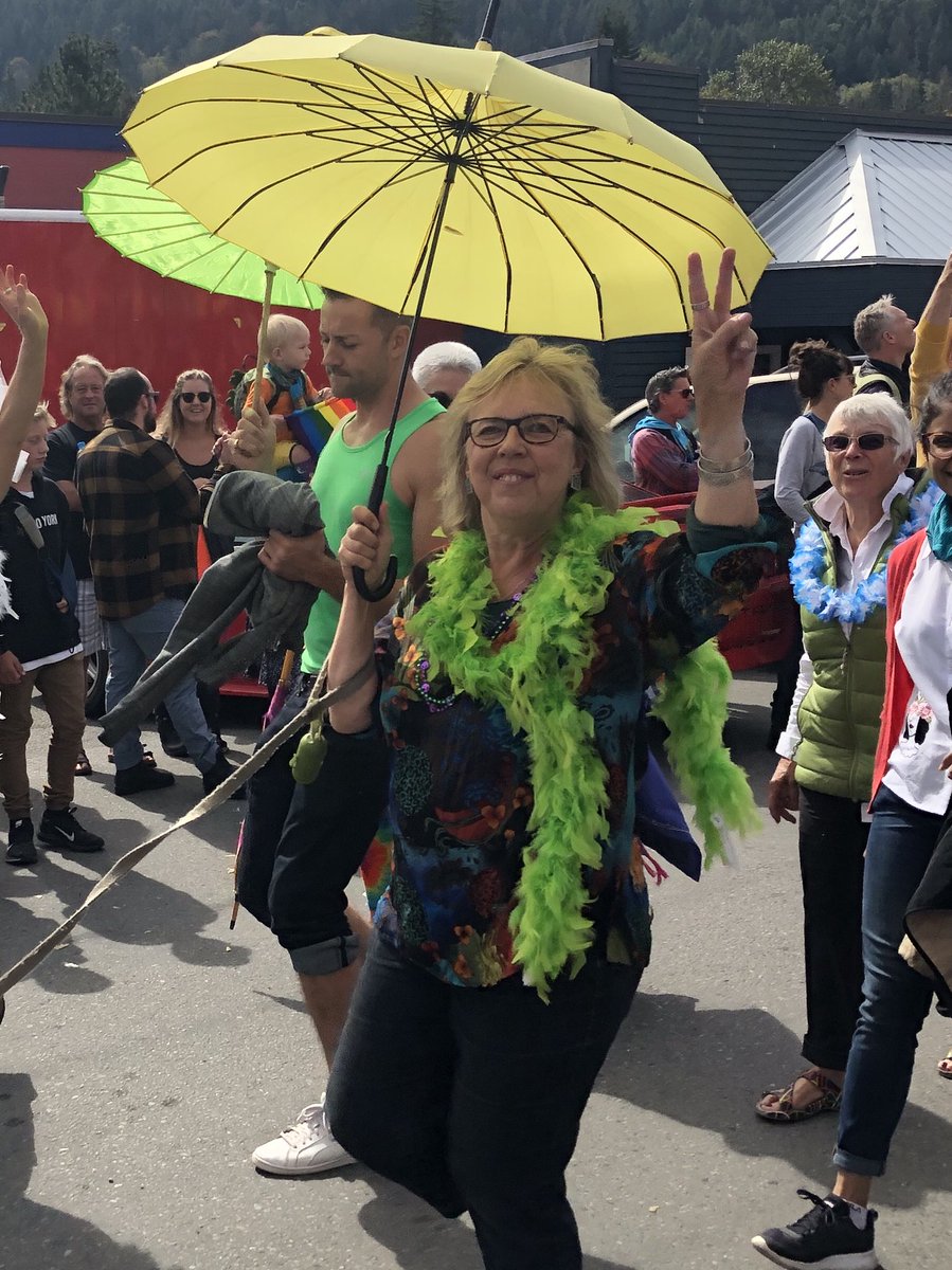 ErinEB80's tweet photo. More Salt Spring Pride #ProudtoworkatBMO https://t.co/lWQTHN88fo