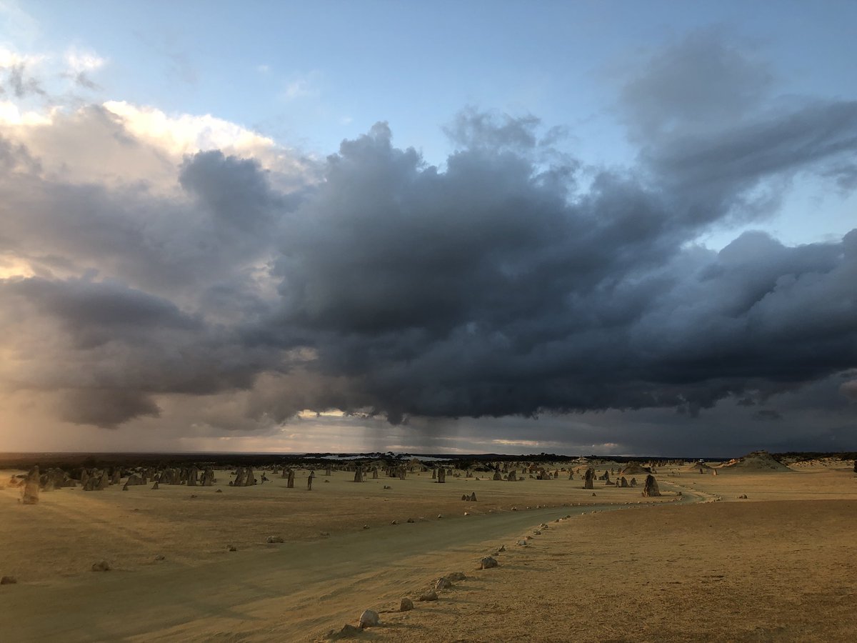 GloriaGarayua's tweet photo. Pinnacle desert at sunset!
.
:
.
.
.
:
.
.
.
#Pinnacle #PinnacleDesert #Sunset #Cervantes #KangaroosInTheWild #PerthAdventures #PerthIsOk #AustralianFriends #PerthFriends #ActorAbroad #Abroad #International #Overseas #Sydney #WA #DownUnder #AU https://t.co/gABqmbtVON