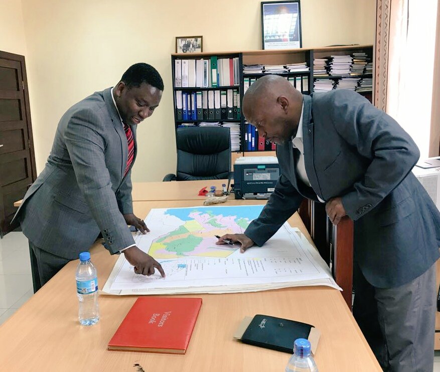 DanMKazungu's tweet photo. Mining is still an area of my interests!
I visited Mr Maruvuko Msechu, Chief Geologist at the Geological Survey of Tanzania in Dodoma to seek closer partnership & collaboration between Kenya and Tanzania in the mining sector.
.
.
.
#MiningKe #MiningTZ #MiningEA #ExtractivesKe https://t.co/Pyz7QFyKn7