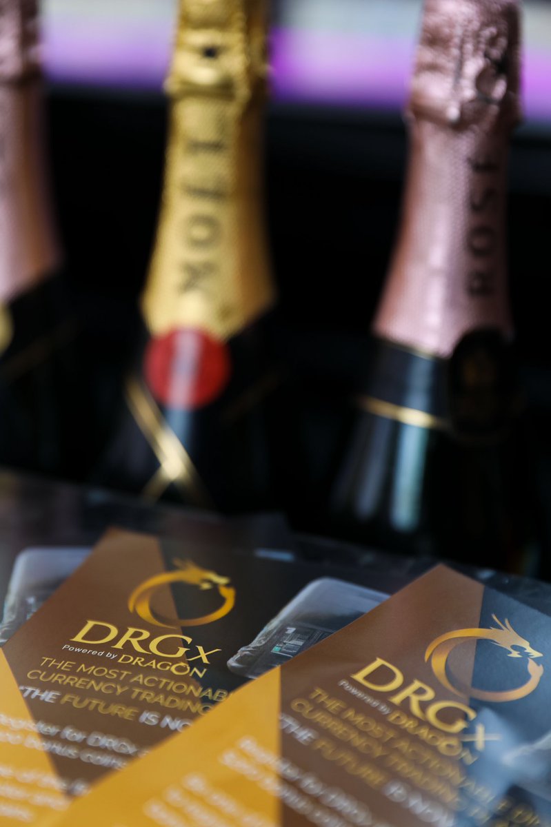 dragoncoin's tweet photo. Do you want to know more about #DRGx ?
Make sure you donβt miss the chance to enhance your knowledge on #DragonBlockchain this week in #London with a glass of bubbly and our on-hand team of #Dragons with all the info you need. #LondonCity #LondonTown #DragonNews https://t.co/1zifkbInL9
